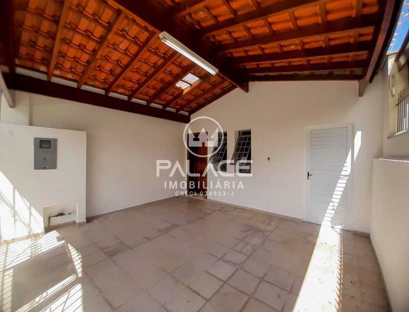 Casa à venda e aluguel com 3 quartos, 78m² - Foto 3