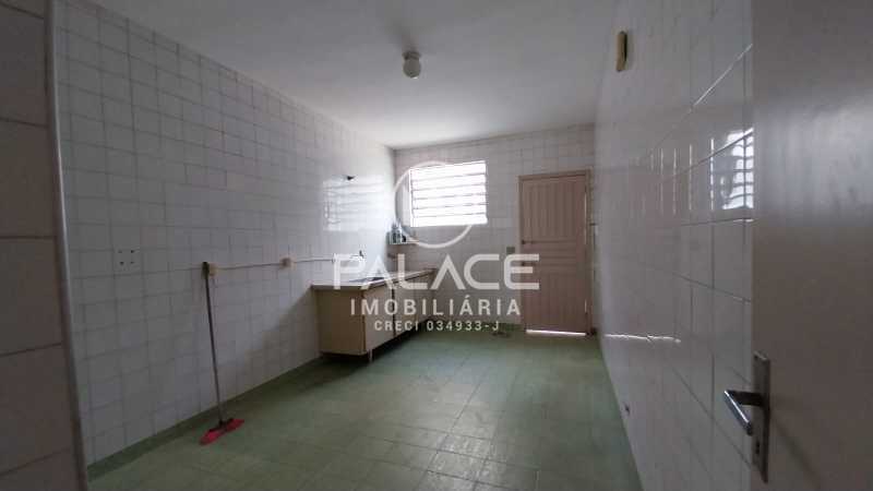 Casa à venda com 3 quartos, 95m² - Foto 14