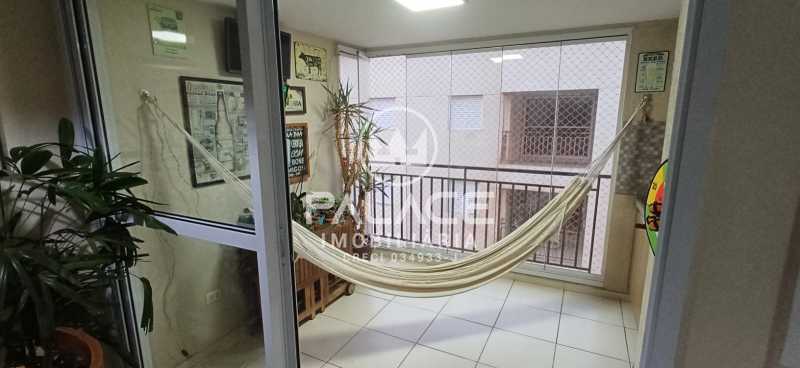 Apartamento à venda com 3 quartos, 80m² - Foto 8