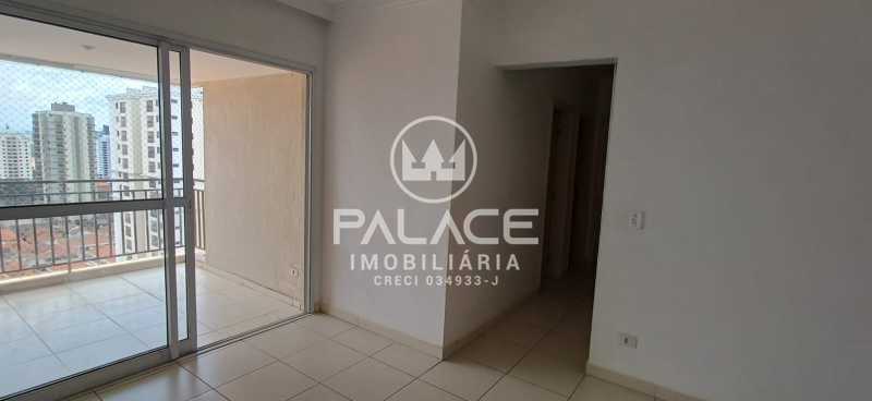 Apartamento à venda com 3 quartos, 80m² - Foto 1