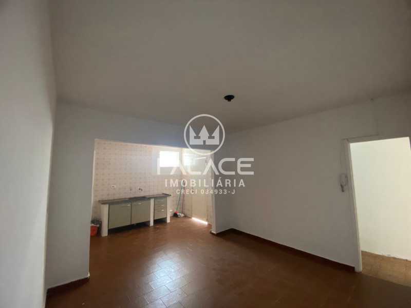 Casa para alugar com 3 quartos, 172m² - Foto 9