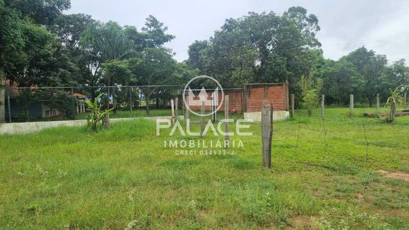 Fazenda à venda com 3 quartos, 400m² - Foto 4