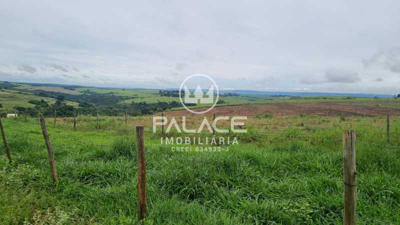 Fazenda à venda com 3 quartos, 400m² - Foto 19