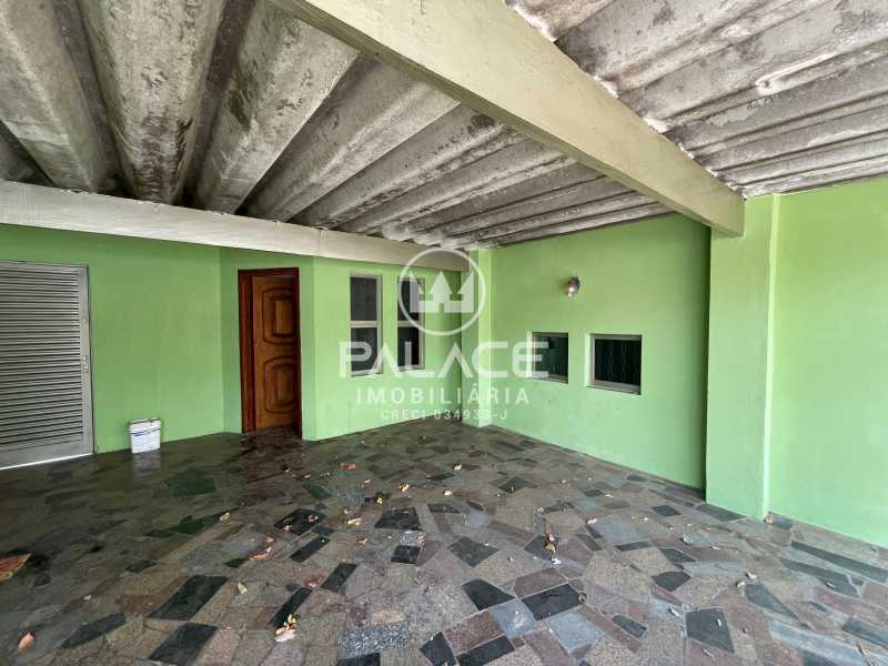 Casa à venda e aluguel com 3 quartos, 164m² - Foto 1