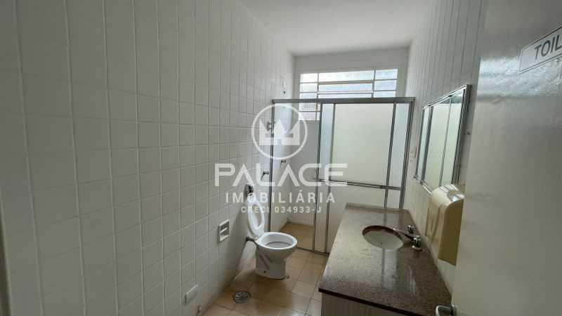 Casa Comercial à venda e aluguel com 3 quartos, 225m² - Foto 14