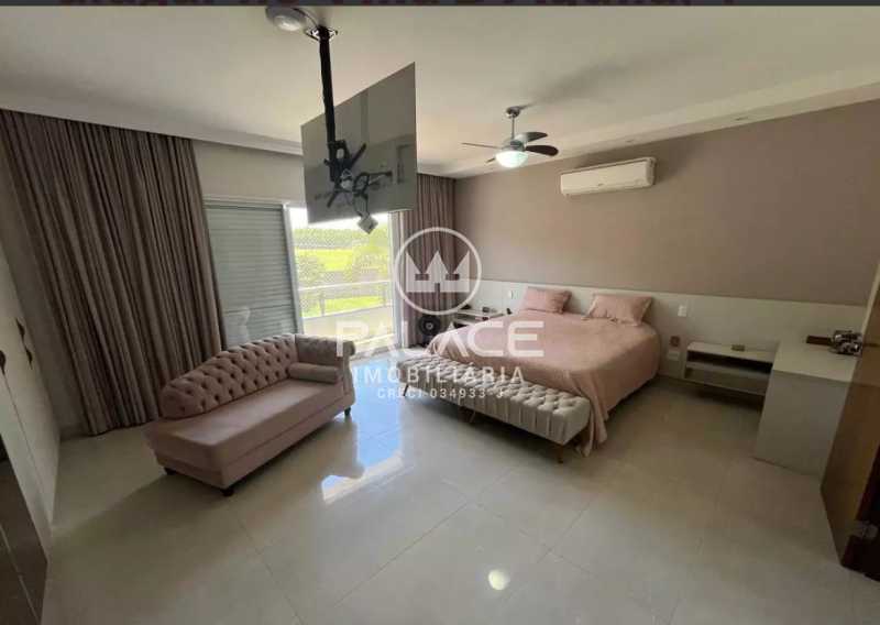 Casa de Condomínio para alugar com 4 quartos, 330m² - Foto 7