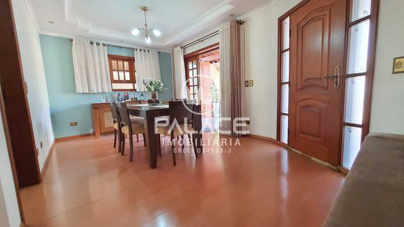 Casa à venda com 3 quartos, 235m² - Foto 6