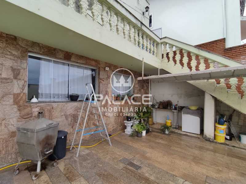 Casa à venda e aluguel com 1 quarto, 197m² - Foto 10