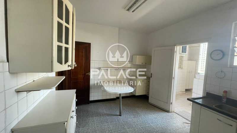 Apartamento para alugar com 3 quartos, 124m² - Foto 3