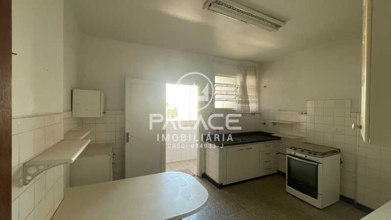 Apartamento para alugar com 3 quartos, 124m² - Foto 2