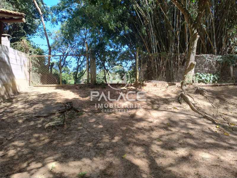 Chácara à venda com 3 quartos, 239m² - Foto 18