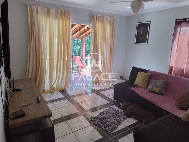 Chácara à venda com 3 quartos, 239m² - Foto 13