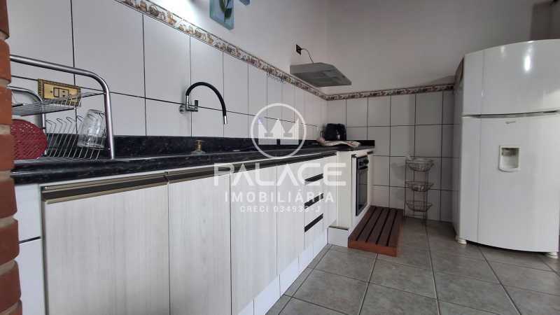 Casa à venda com 2 quartos, 150m² - Foto 11