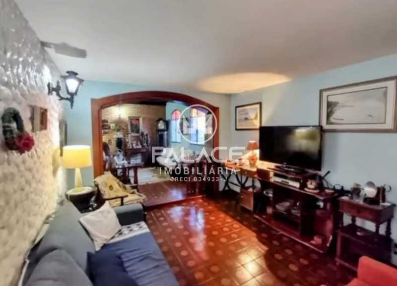 Casa à venda com 3 quartos, 334m² - Foto 2