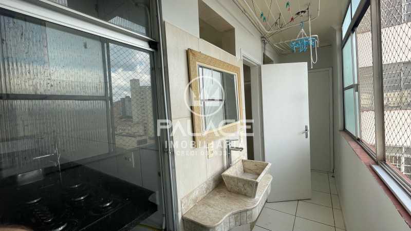 Apartamento para alugar com 2 quartos, 155m² - Foto 11