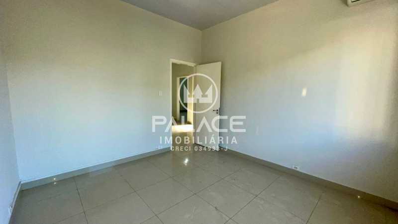 Casa Comercial para alugar com 4 quartos, 180m² - Foto 17