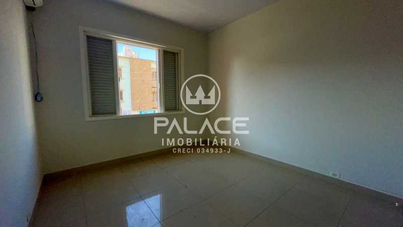 Casa Comercial para alugar com 4 quartos, 180m² - Foto 11