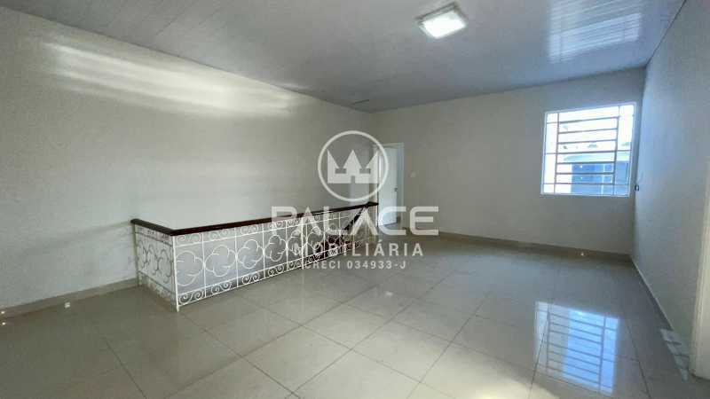 Casa Comercial para alugar com 4 quartos, 180m² - Foto 9