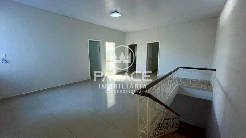 Casa Comercial para alugar com 4 quartos, 180m² - Foto 8