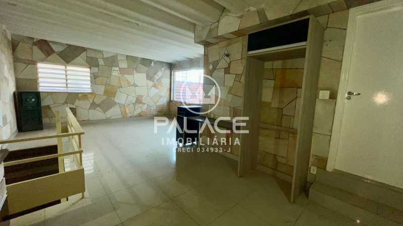 Casa Comercial para alugar com 4 quartos, 180m² - Foto 19