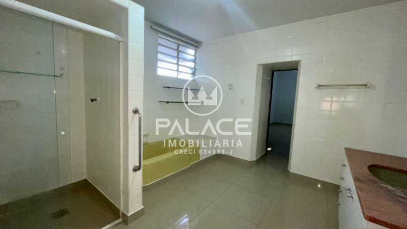 Casa Comercial para alugar com 4 quartos, 180m² - Foto 14