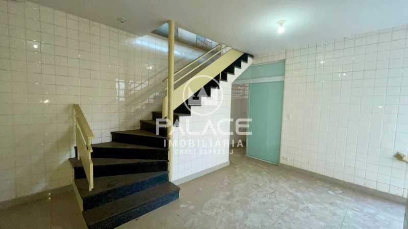 Casa Comercial para alugar com 4 quartos, 180m² - Foto 23