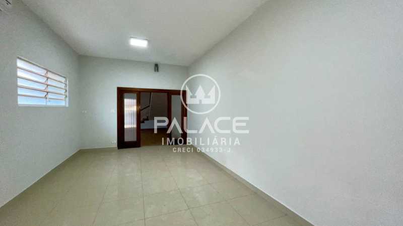 Casa Comercial para alugar com 4 quartos, 180m² - Foto 5