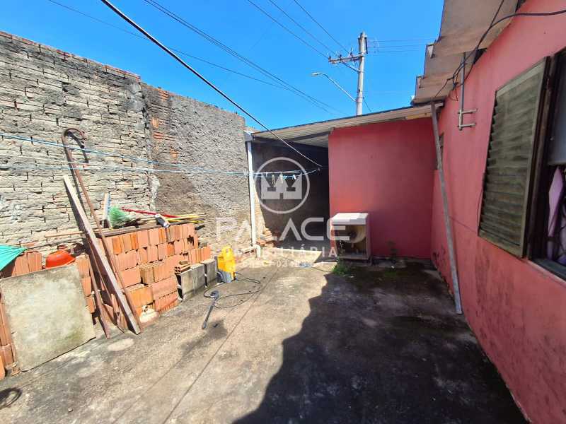 Casa à venda com 2 quartos, 100m² - Foto 8