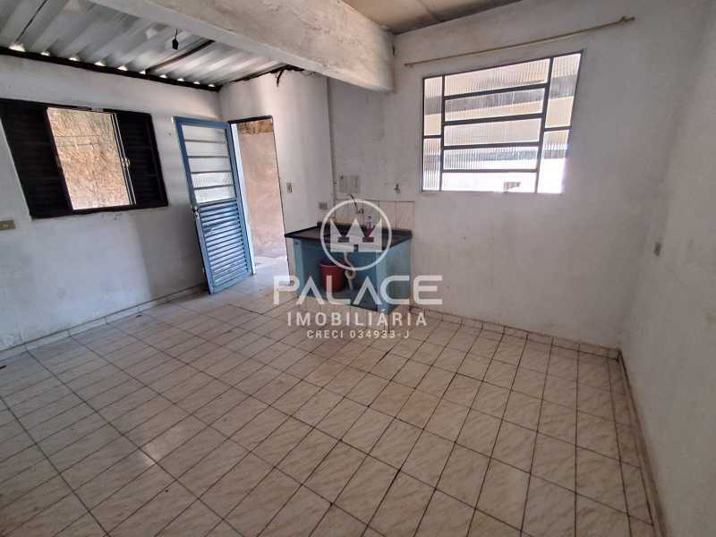 Casa à venda com 2 quartos, 100m² - Foto 12