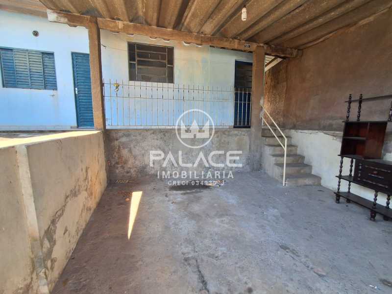 Casa à venda com 2 quartos, 100m² - Foto 3