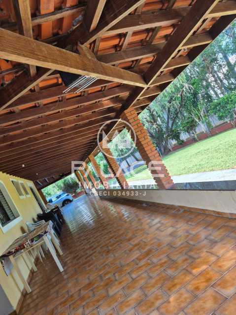 Casa de Condomínio para alugar com 3 quartos, 260m² - Foto 12