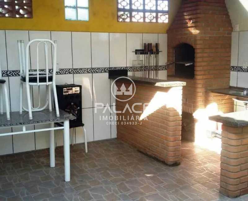 Casa à venda com 2 quartos, 110m² - Foto 1