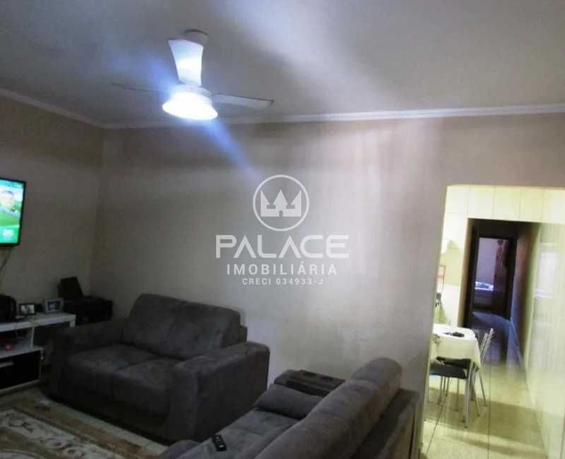 Casa à venda com 2 quartos, 110m² - Foto 3