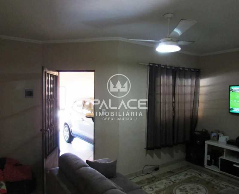 Casa à venda com 2 quartos, 110m² - Foto 4