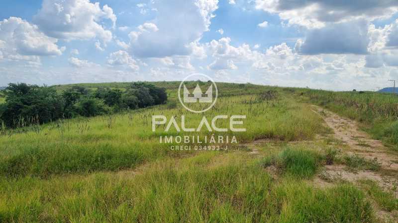 Fazenda à venda com 6 quartos, 600m² - Foto 11