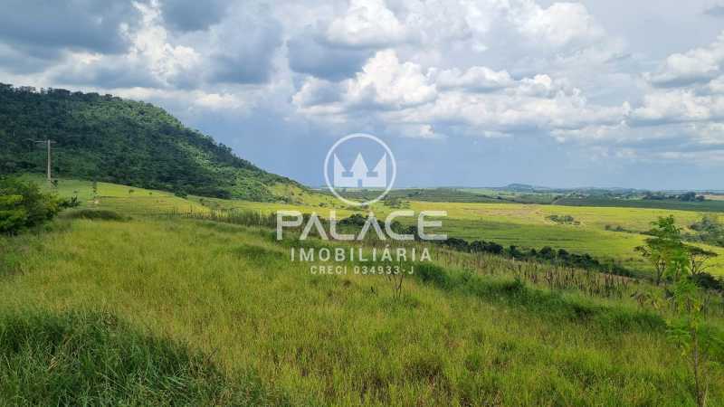 Fazenda à venda com 6 quartos, 600m² - Foto 13