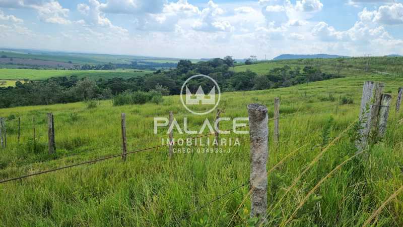 Fazenda à venda com 6 quartos, 600m² - Foto 21