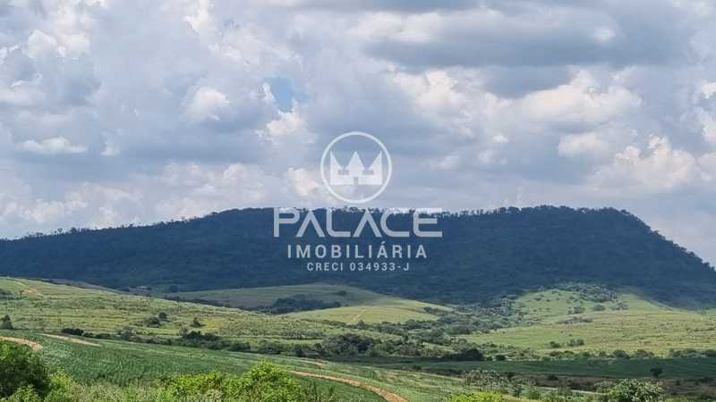 Fazenda à venda com 6 quartos, 600m² - Foto 29