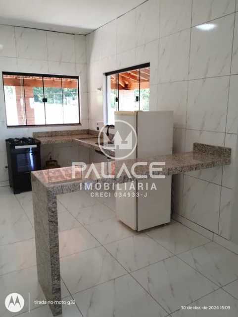 Chácara à venda com 2 quartos, 126m² - Foto 9