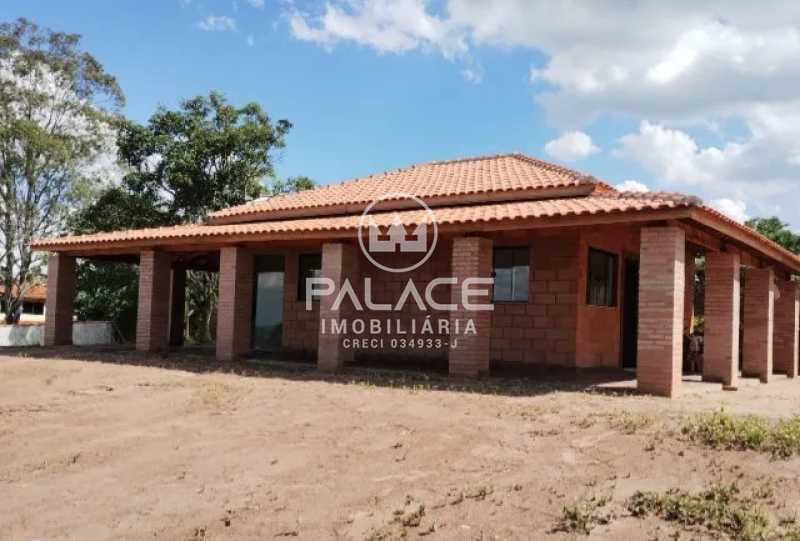 Chácara à venda com 2 quartos, 126m² - Foto 4