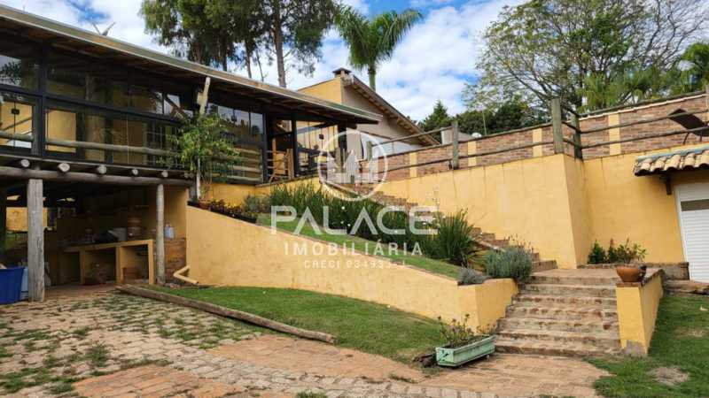 Chácara à venda com 4 quartos, 230m² - Foto 8
