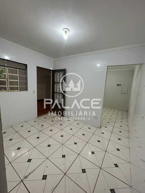 Casa à venda com 1 quarto, 68m² - Foto 3