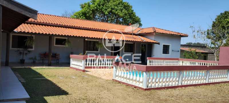 Chácara à venda com 2 quartos, 120m² - Foto 1