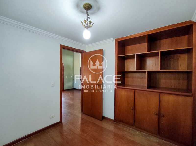 Casa à venda e aluguel com 3 quartos, 210m² - Foto 13