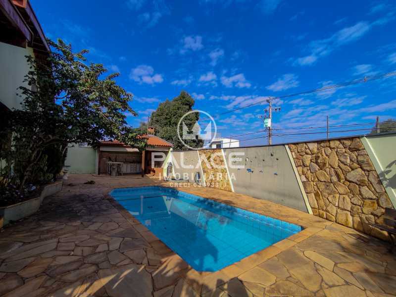 Casa à venda e aluguel com 3 quartos, 210m² - Foto 5