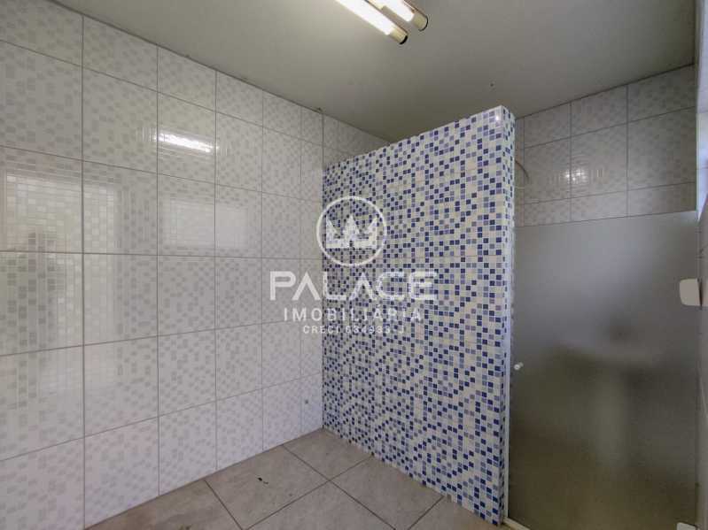 Casa à venda e aluguel com 3 quartos, 210m² - Foto 30