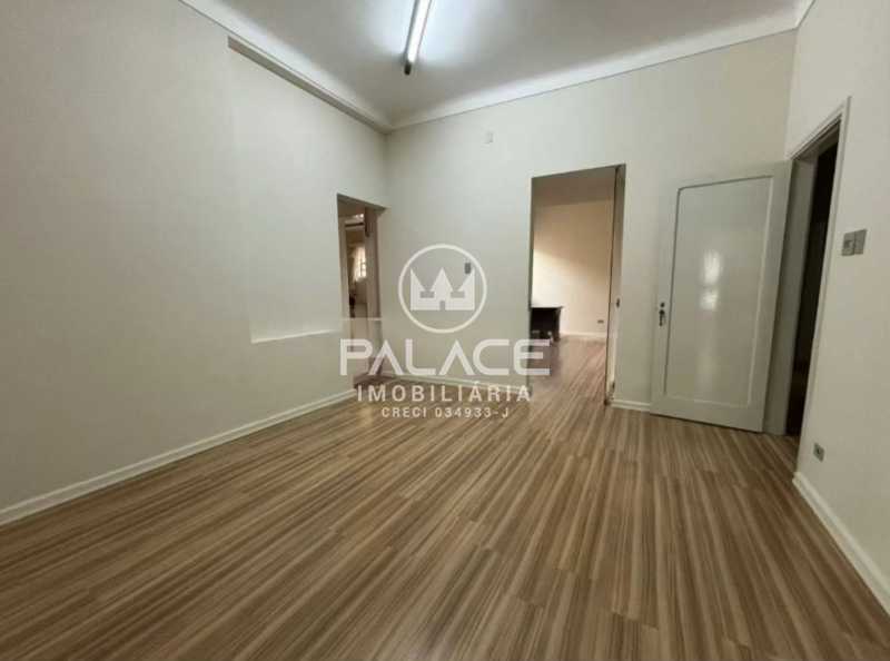 Casa para alugar com 5 quartos, 325m² - Foto 5