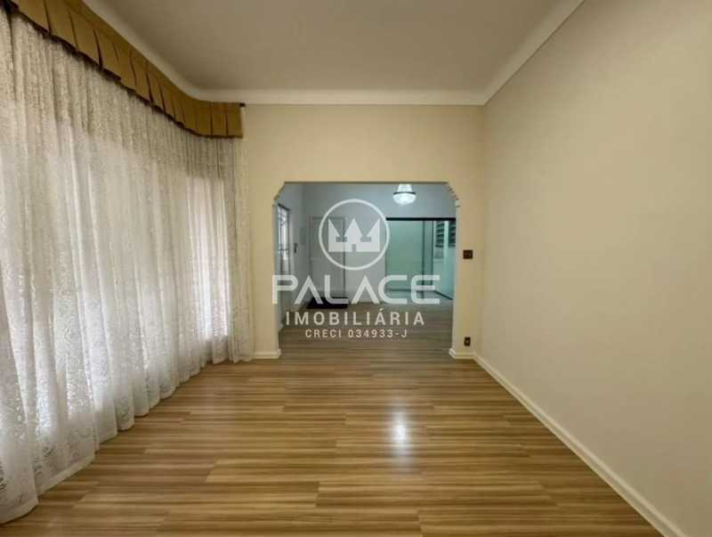 Casa para alugar com 5 quartos, 325m² - Foto 3