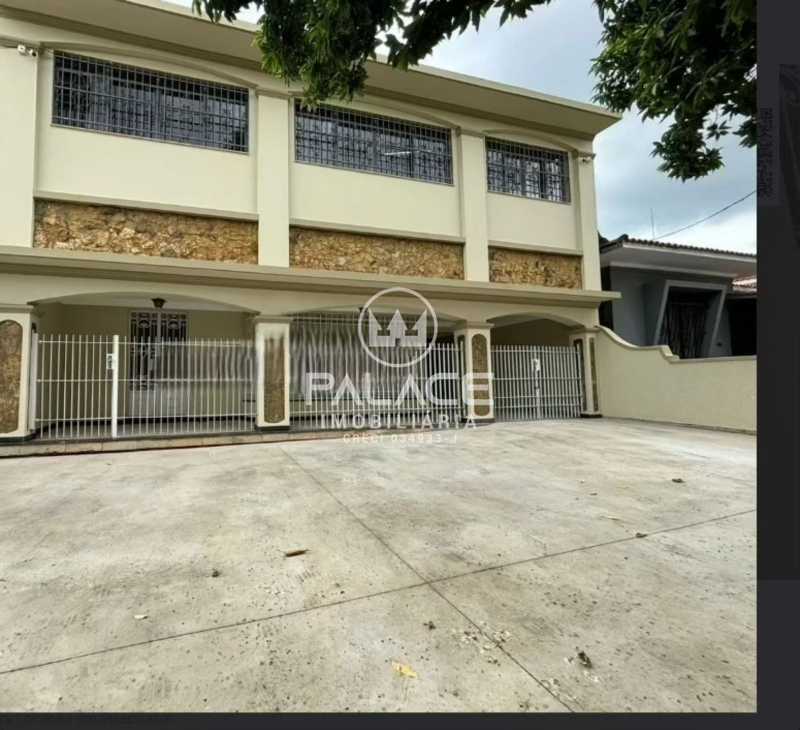 Casa para alugar com 5 quartos, 325m² - Foto 1