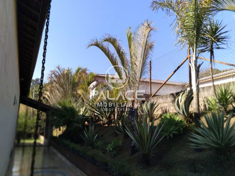 Chácara à venda com 3 quartos, 150m² - Foto 4